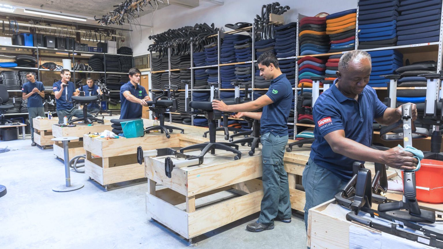 Meubelaankoop door Stichting Stoel